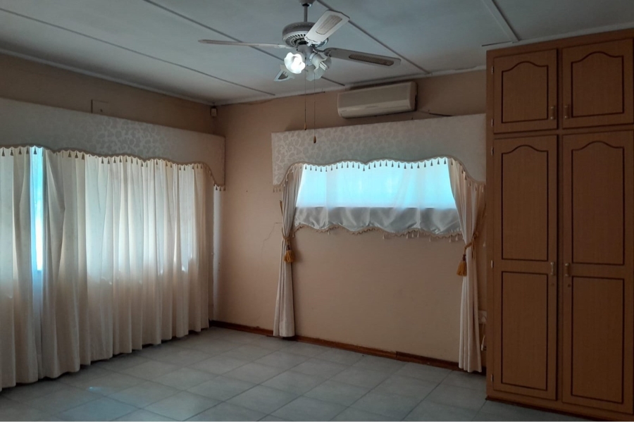 4 Bedroom Property for Sale in Odendaalsrus Free State